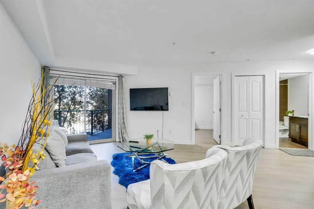 7180 80 Avenue NE, #220