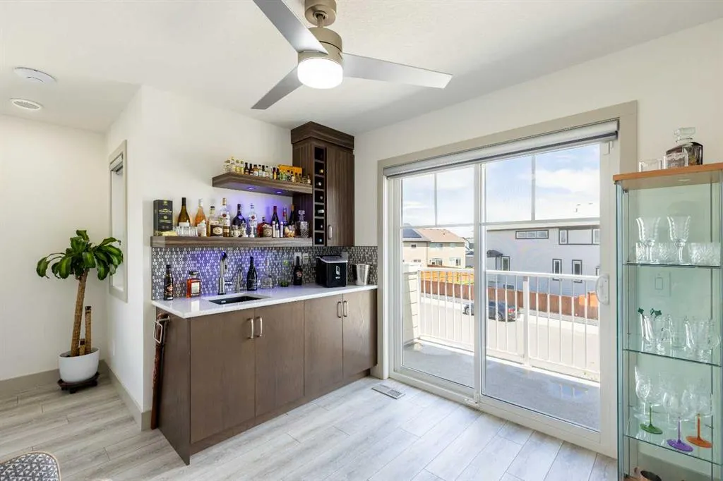 22 Legacy Woods Crescent SE