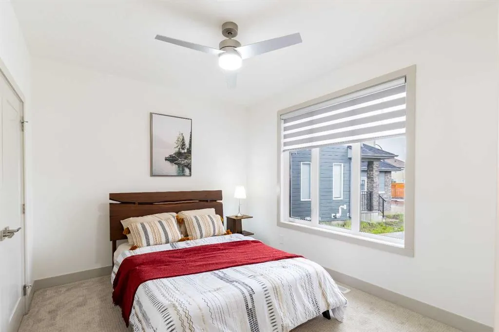 22 Legacy Woods Crescent SE