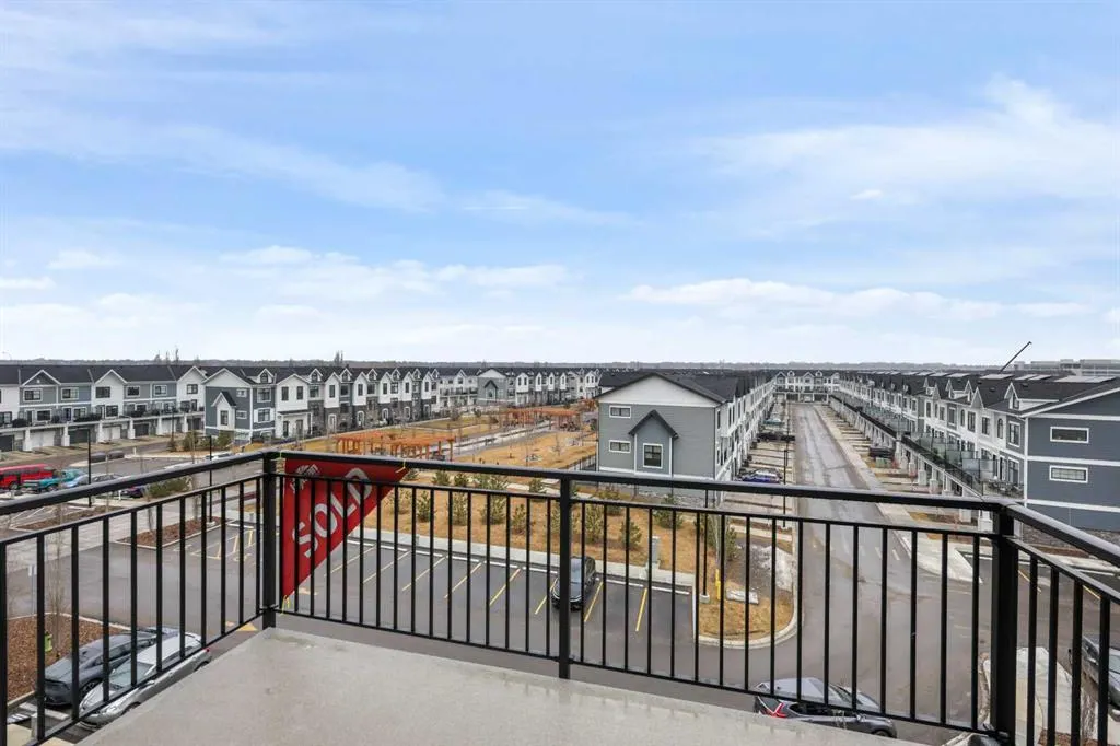 255 Les Jardins Park SE, #422