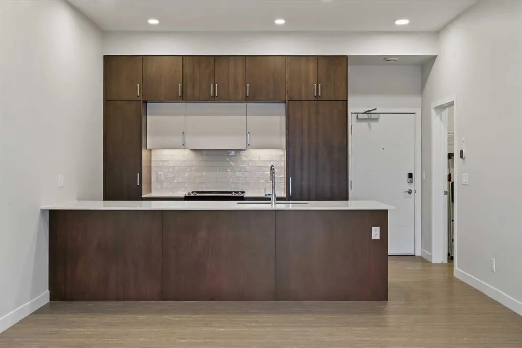 255 Les Jardins Park SE, #422