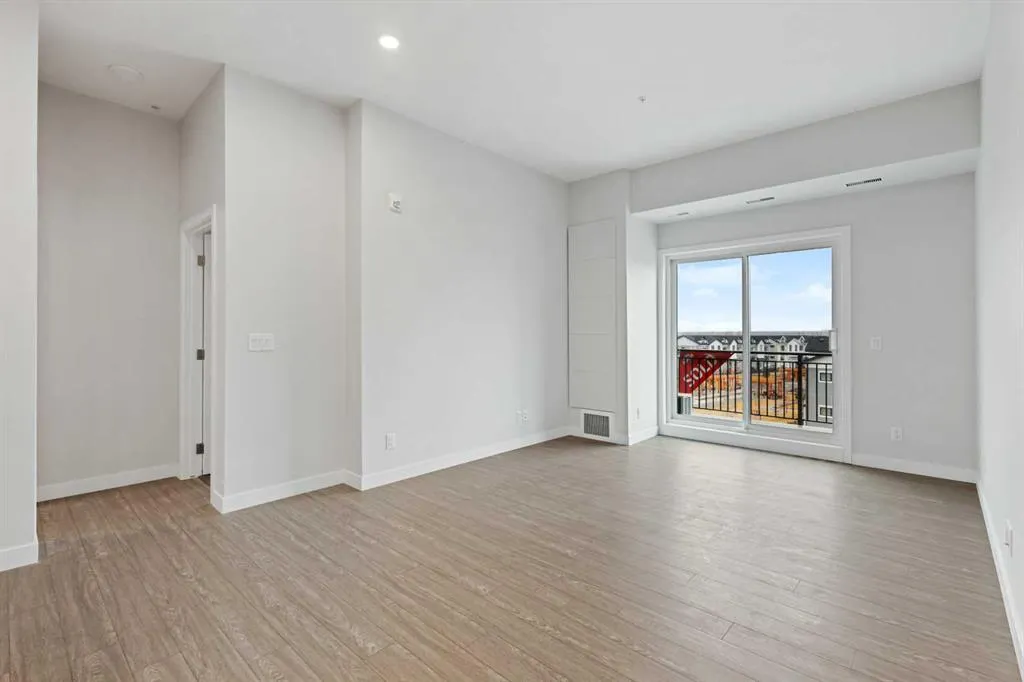 255 Les Jardins Park SE, #422