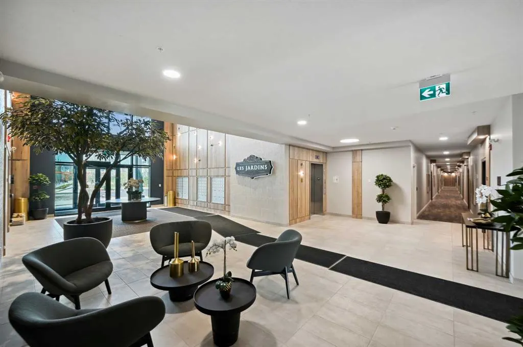 255 Les Jardins Park SE, #422