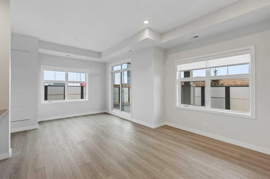 255 Les Jardins Park SE, #125