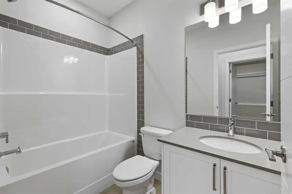 255 Les Jardins Park SE, #125