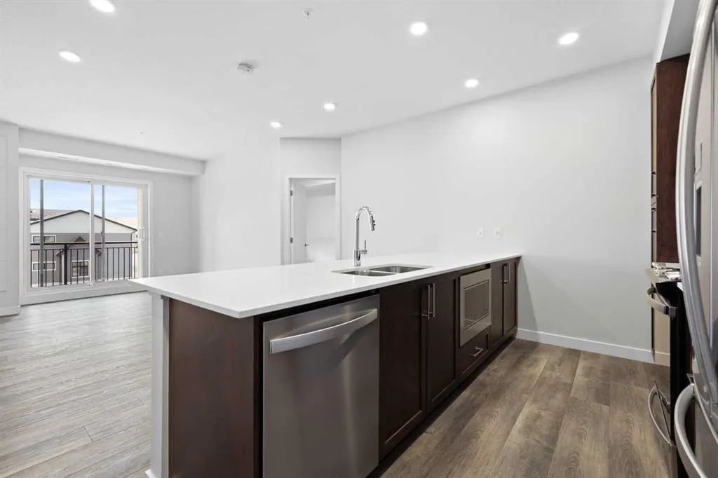 255 Les Jardins Park SE, #320