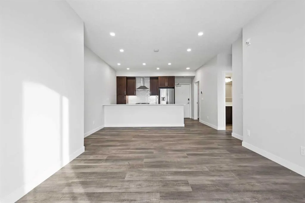 255 Les Jardins Park SE, #320