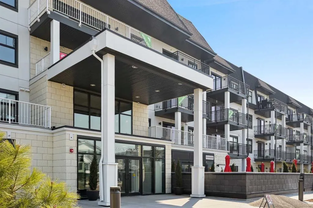 255 Les Jardins Park SE, #320