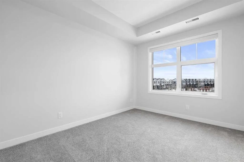 255 Les Jardins Park SE, #320