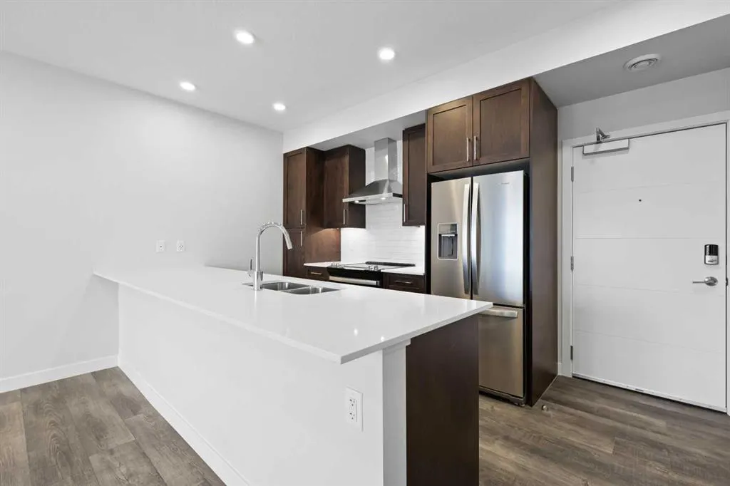 255 Les Jardins Park SE, #320