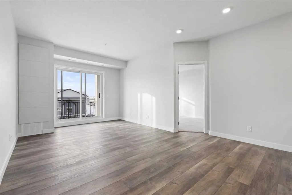 255 Les Jardins Park SE, #320