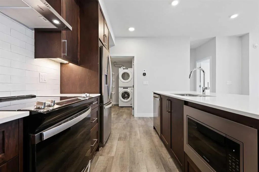 255 Les Jardins Park SE, #320