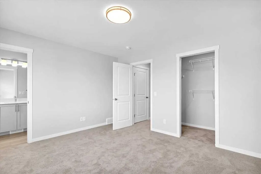 74 Wedderburn Drive