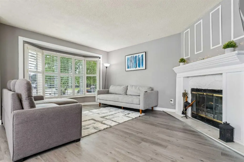 32 Tararidge Drive NE
