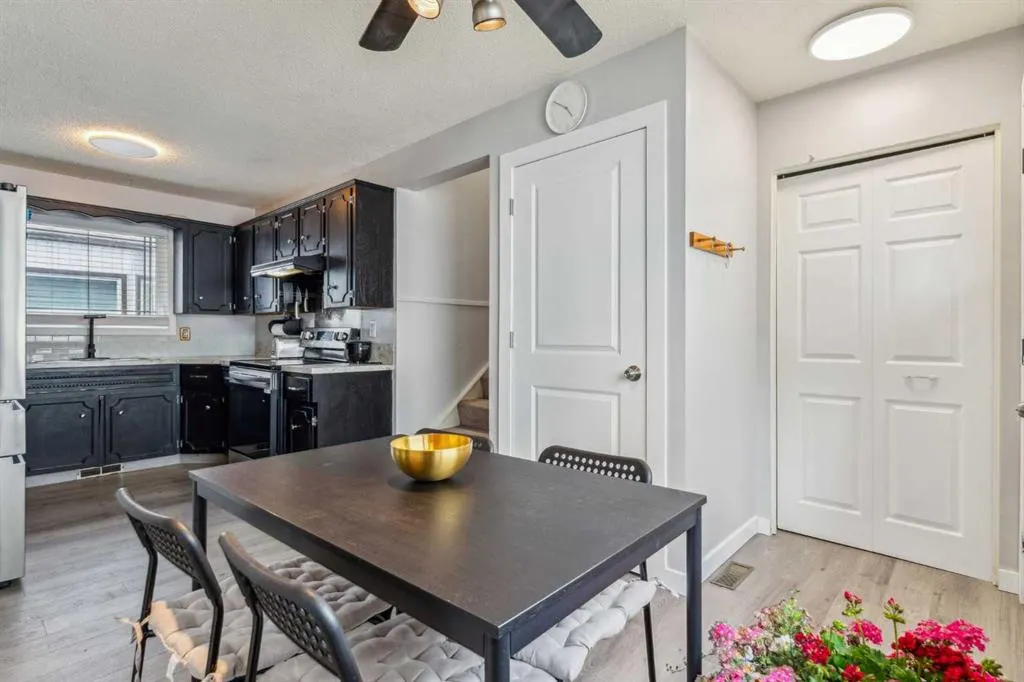 32 Tararidge Drive NE