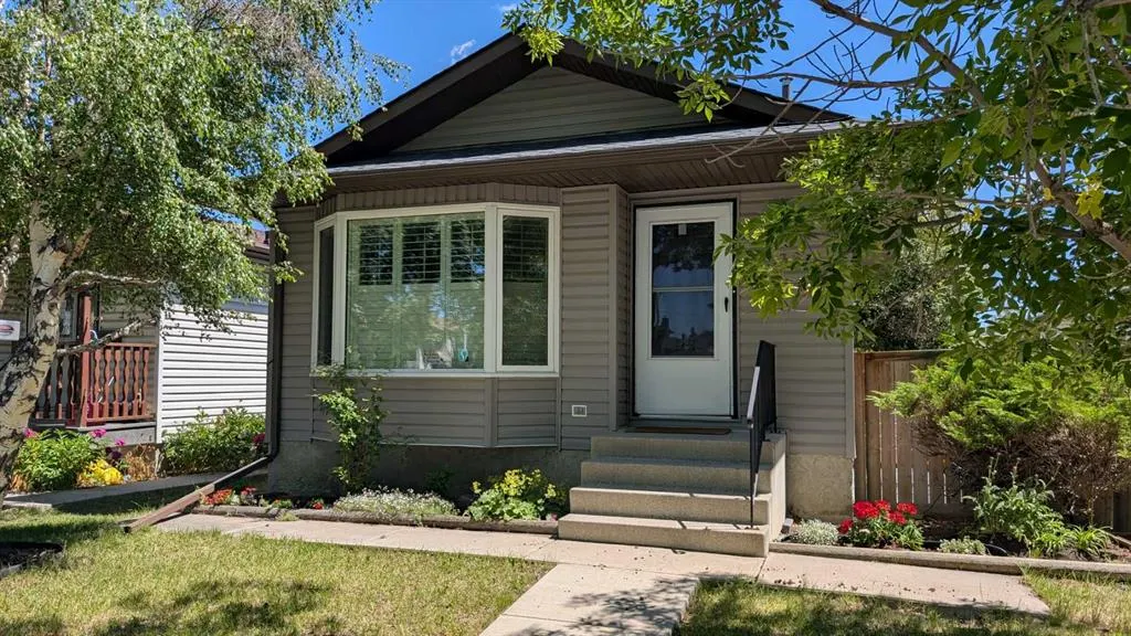 32 Tararidge Drive NE