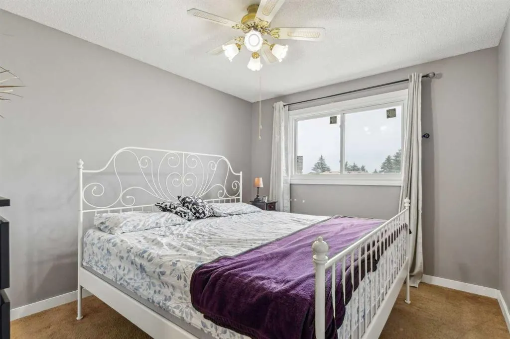 32 Tararidge Drive NE