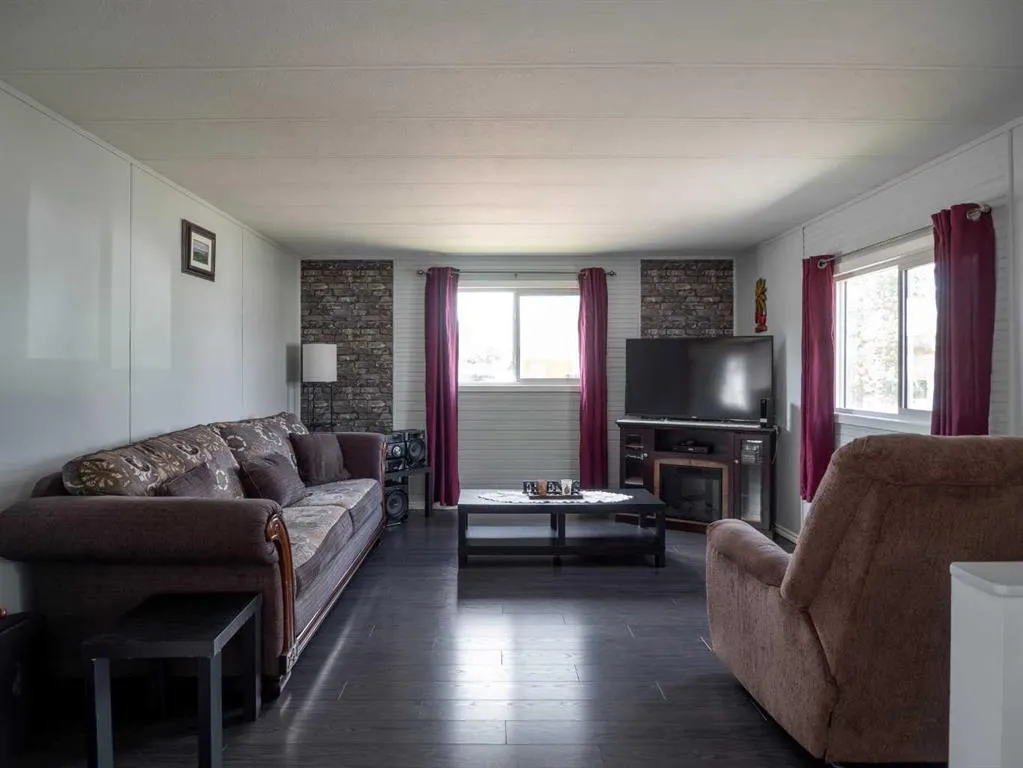 129 Grey Crescent