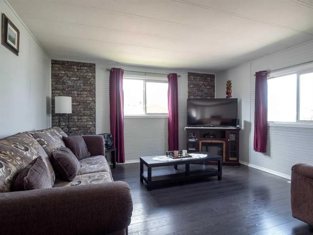 129 Grey Crescent