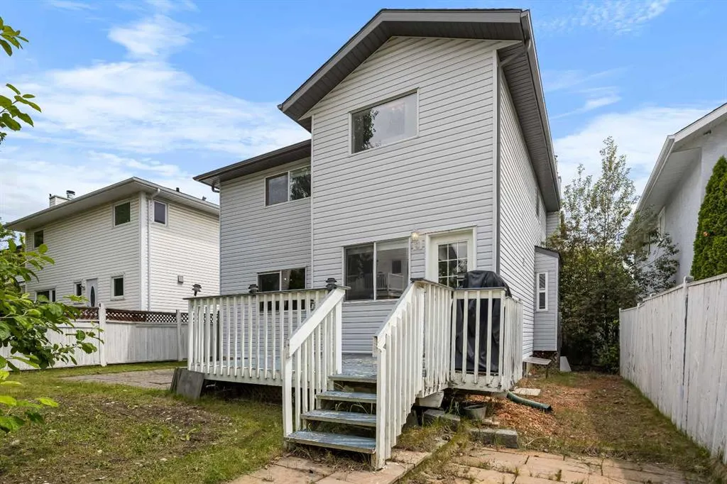 240 Arbour Ridge Way NW