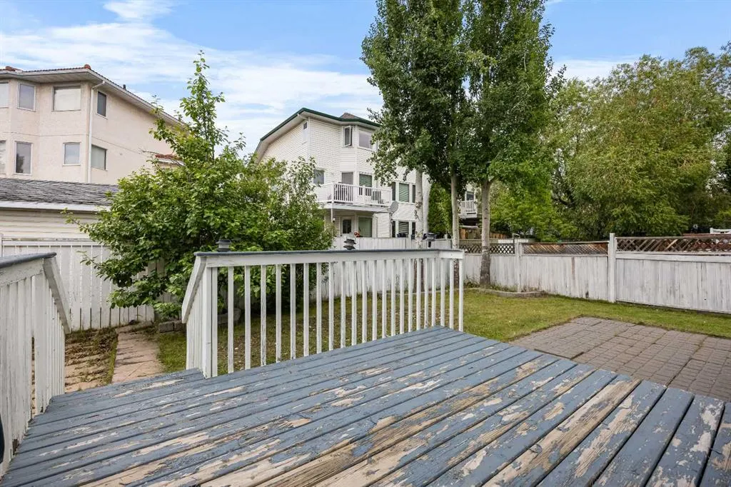 240 Arbour Ridge Way NW