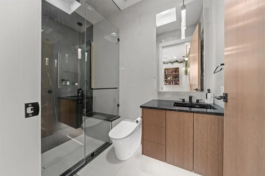 65 Edmonton Trail NE, #55, 59, 63, 201, 203, 205