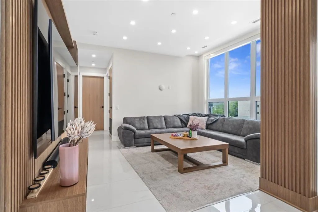 65 Edmonton Trail NE, #55, 59, 63, 201, 203, 205