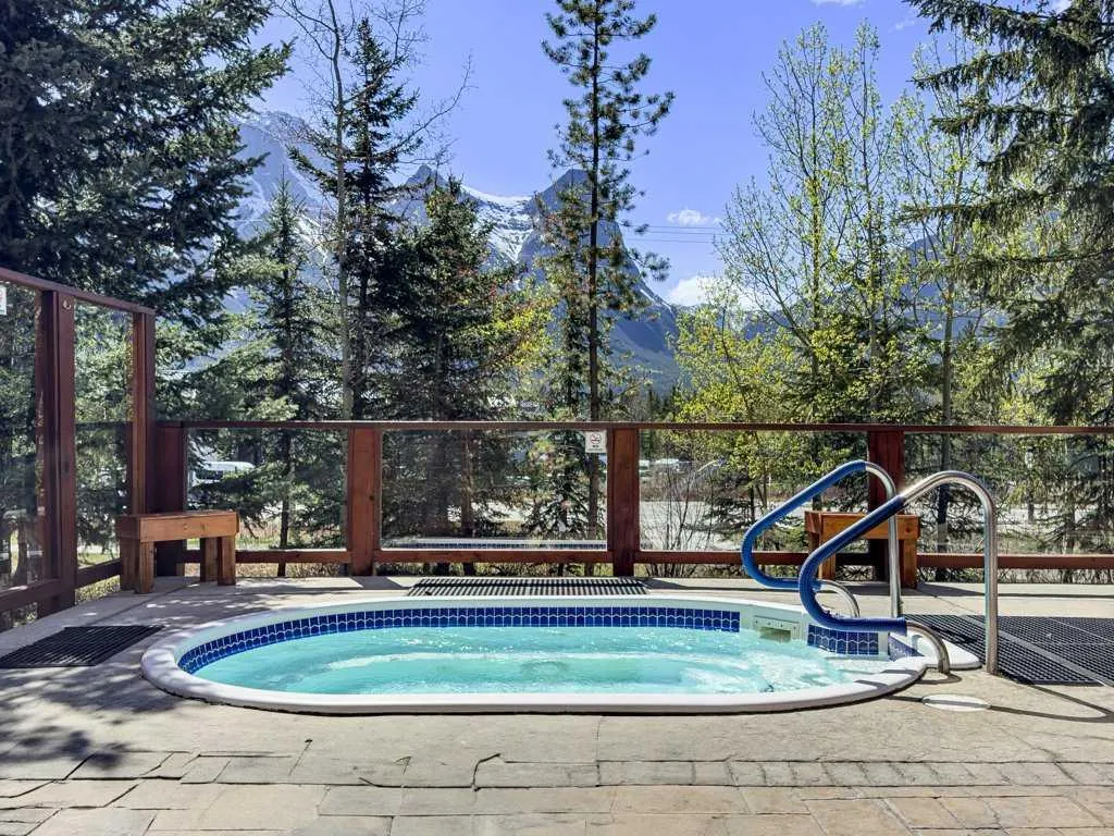 190 Kananaskis Way, #109