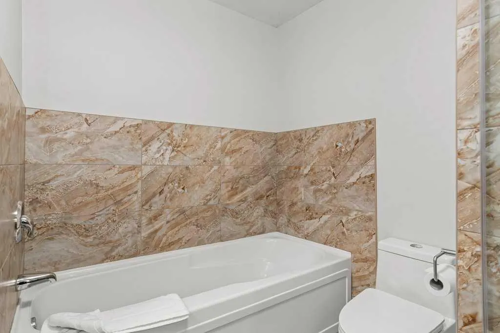 190 Kananaskis Way, #109