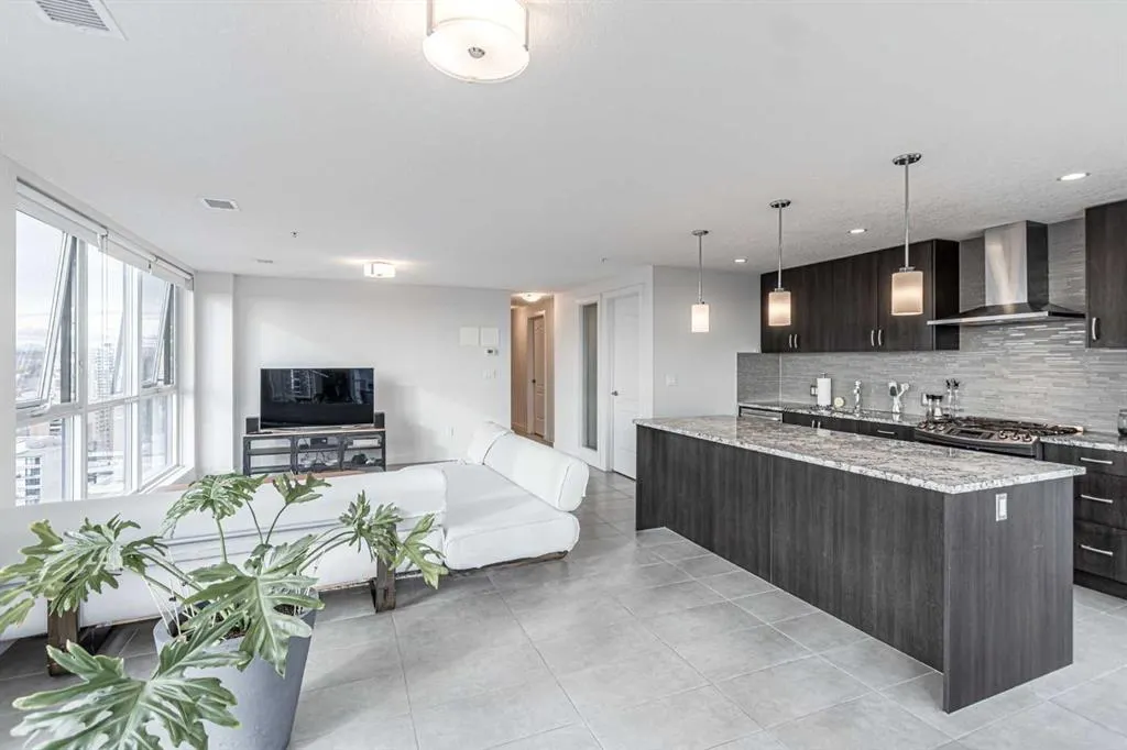 303 13 Avenue SW, #1802