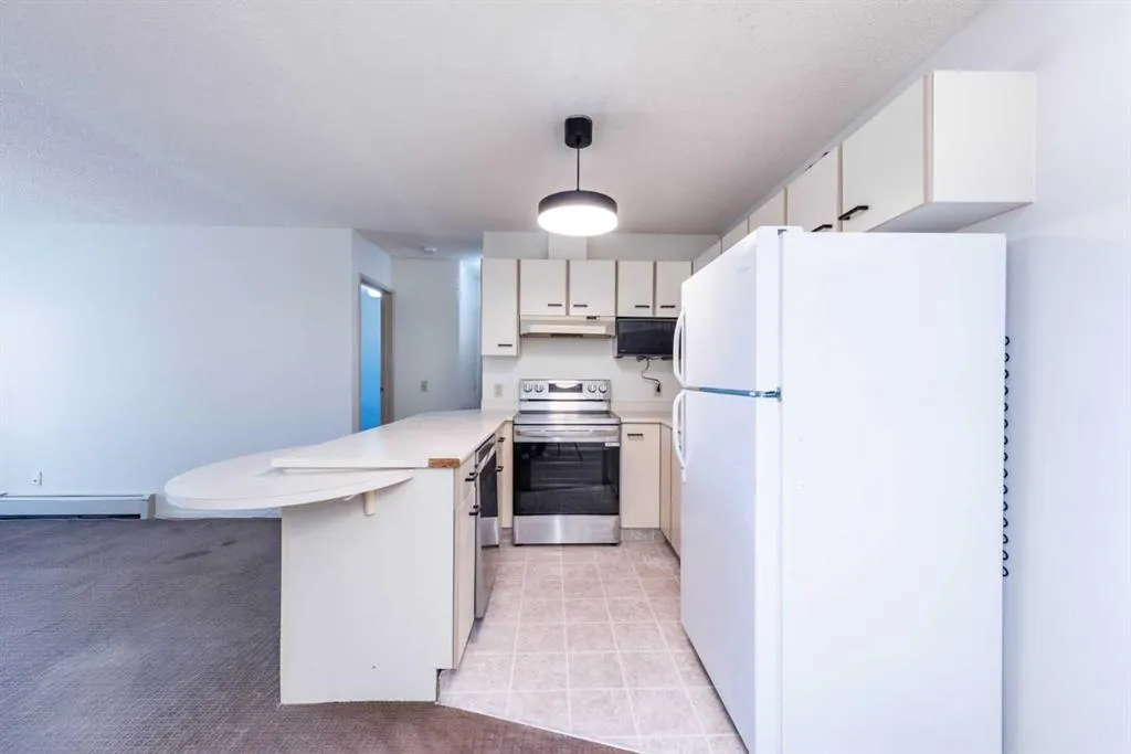 2932 Edenwold Heights NW, #.