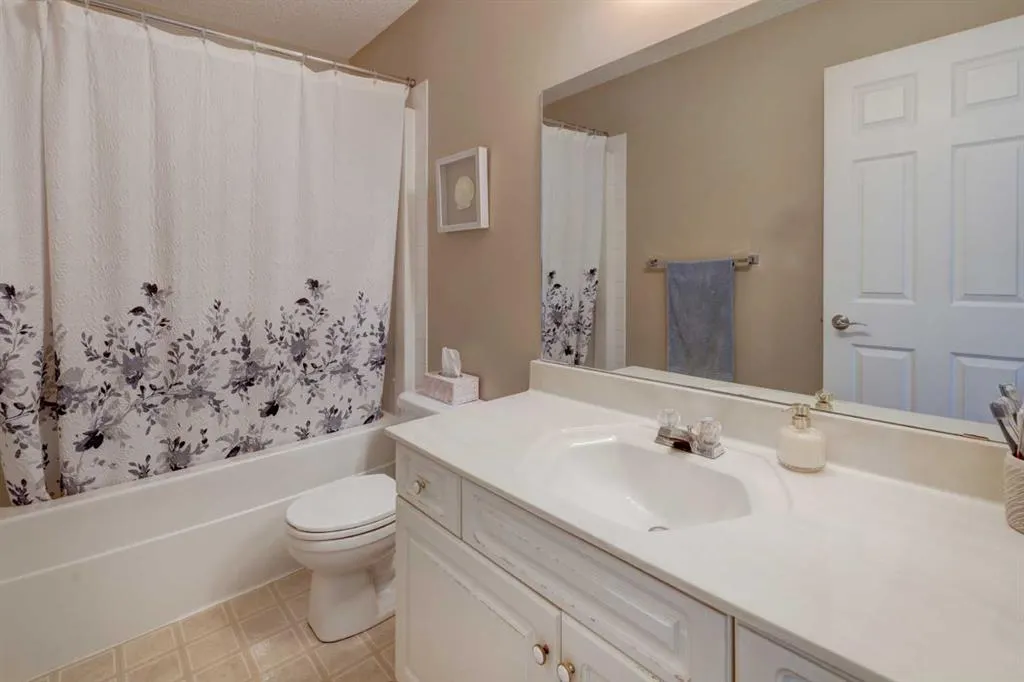 22 Tarington Landing NE