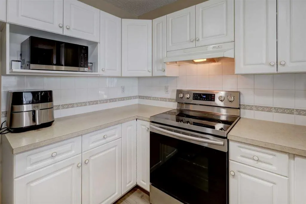 22 Tarington Landing NE