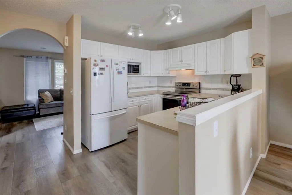 22 Tarington Landing NE