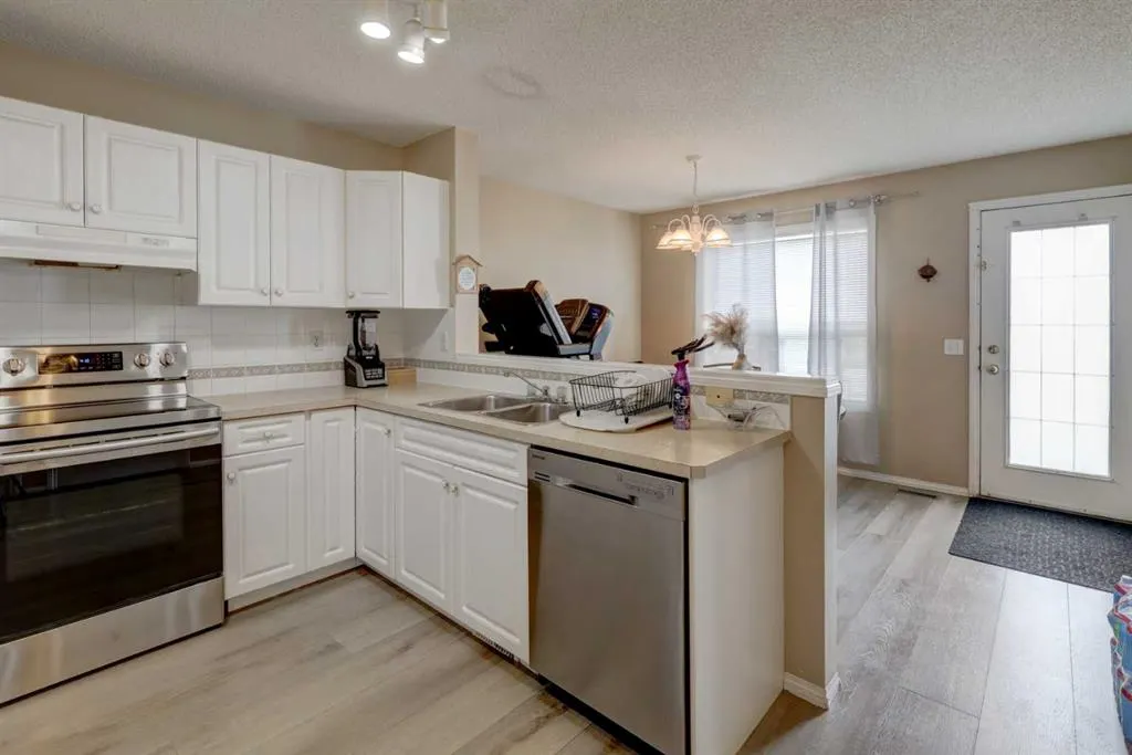 22 Tarington Landing NE