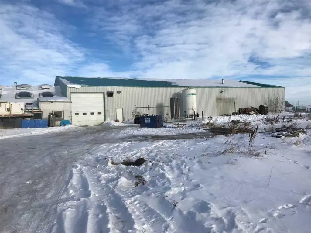 273250 Township Road 250 Road E