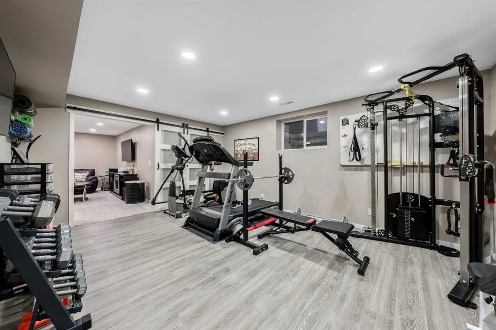 109 McDougall Place NW