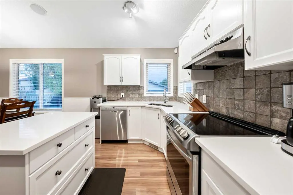 109 McDougall Place NW