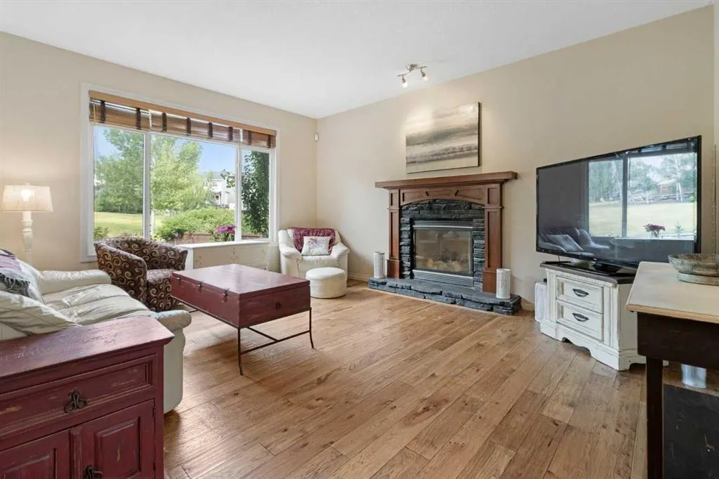 46 Westmount Circle