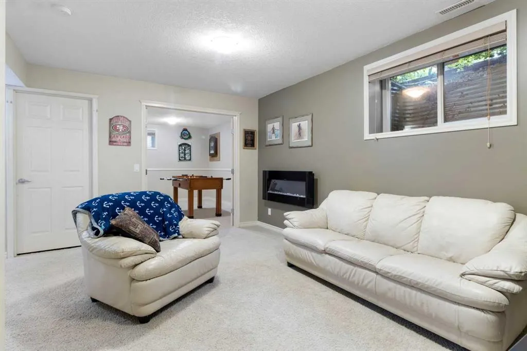 46 Westmount Circle