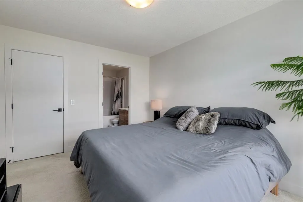 230 Seton Passage SE, #21