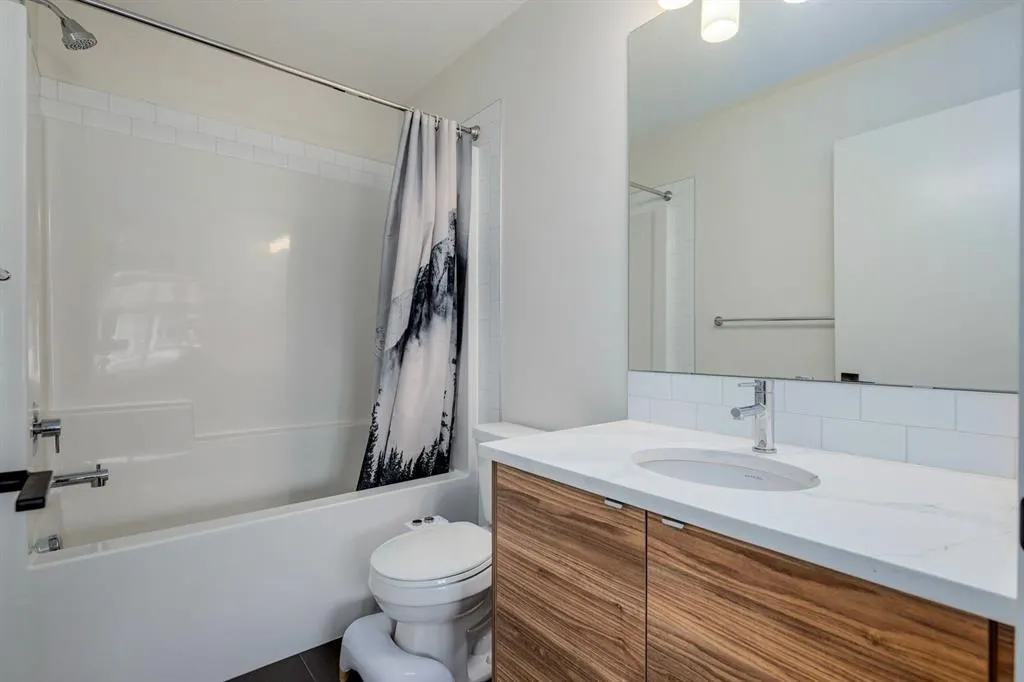 230 Seton Passage SE, #21