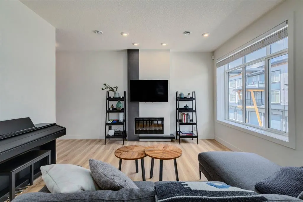 230 Seton Passage SE, #21