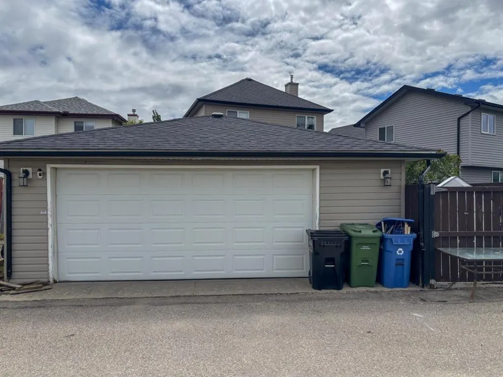 162 Citadel Mesa Close NW