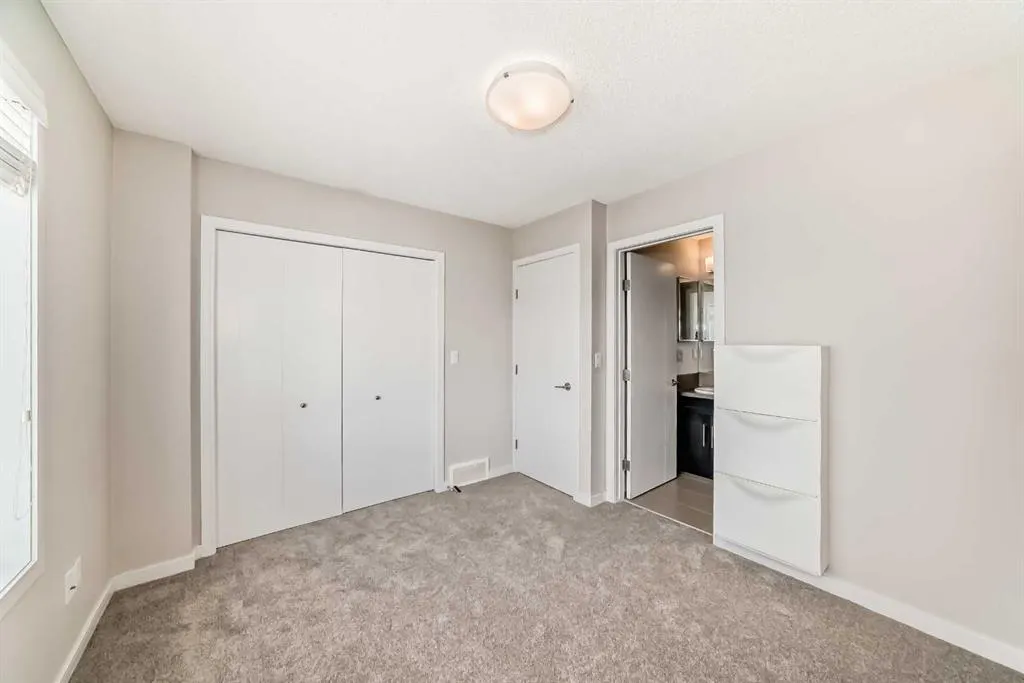 1115 Evansridge Common NW