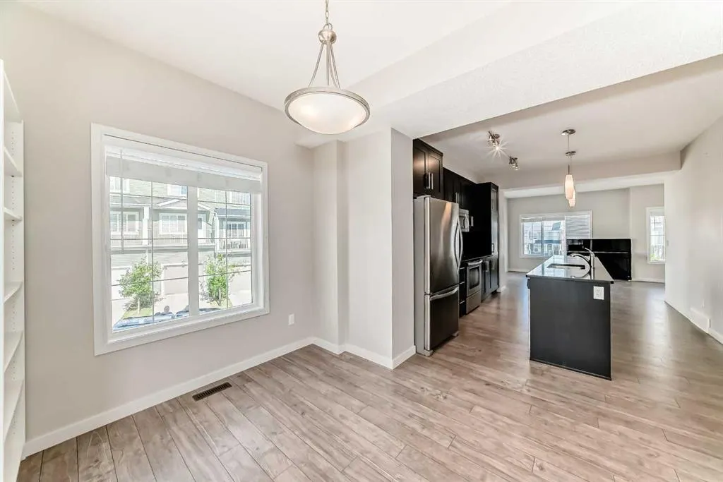 1115 Evansridge Common NW