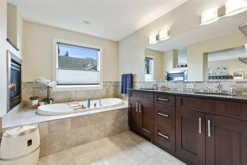 4 Auburn Sound Court SE