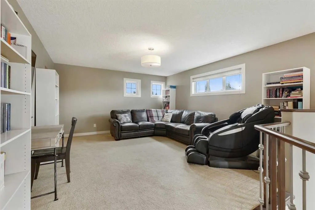 4 Auburn Sound Court SE
