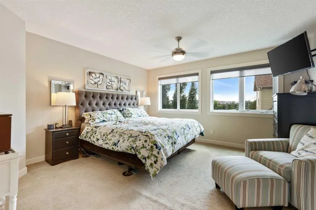 4 Auburn Sound Court SE