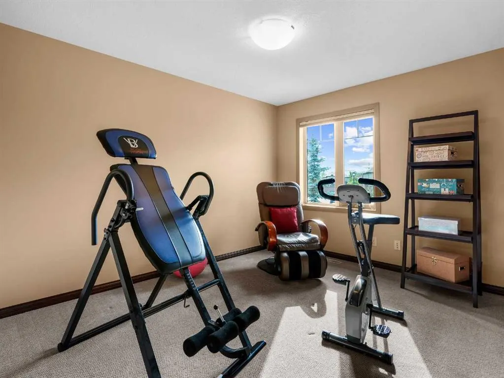 248 ASPENMERE Close